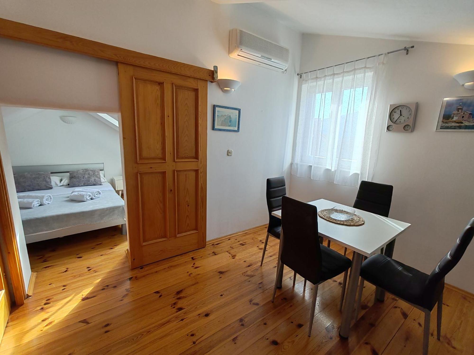 Apartments M&M Baska  Bagian luar foto